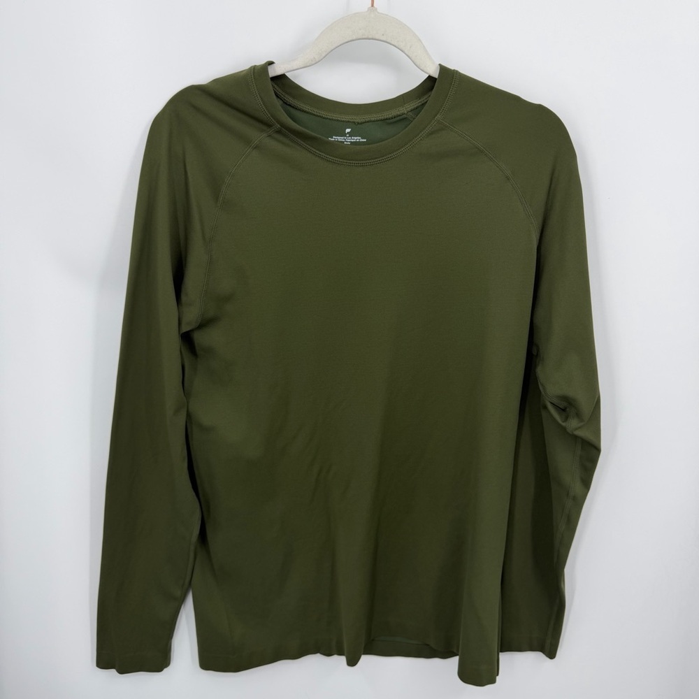 Fabletics The Training Day Long Sleeve Tee dark moss green‎ sz M